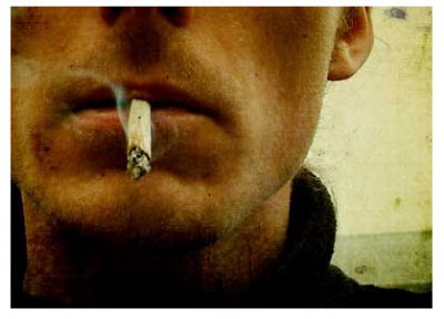 ผู้ชายสูบบุหรี่